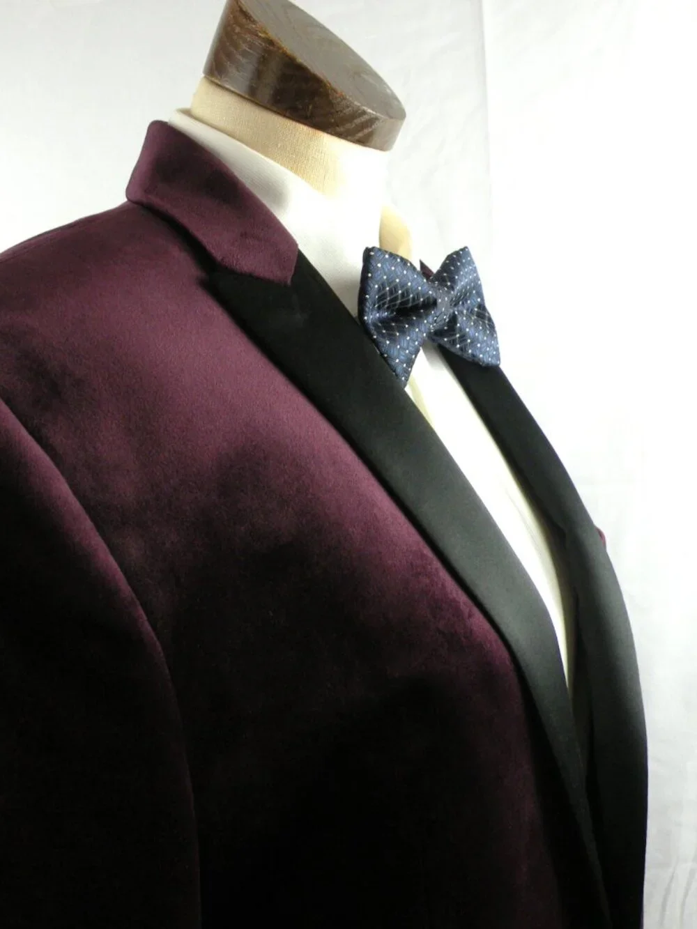 Express Men’s Slim Burgundy Velvet Tuxedo Blazer 40R